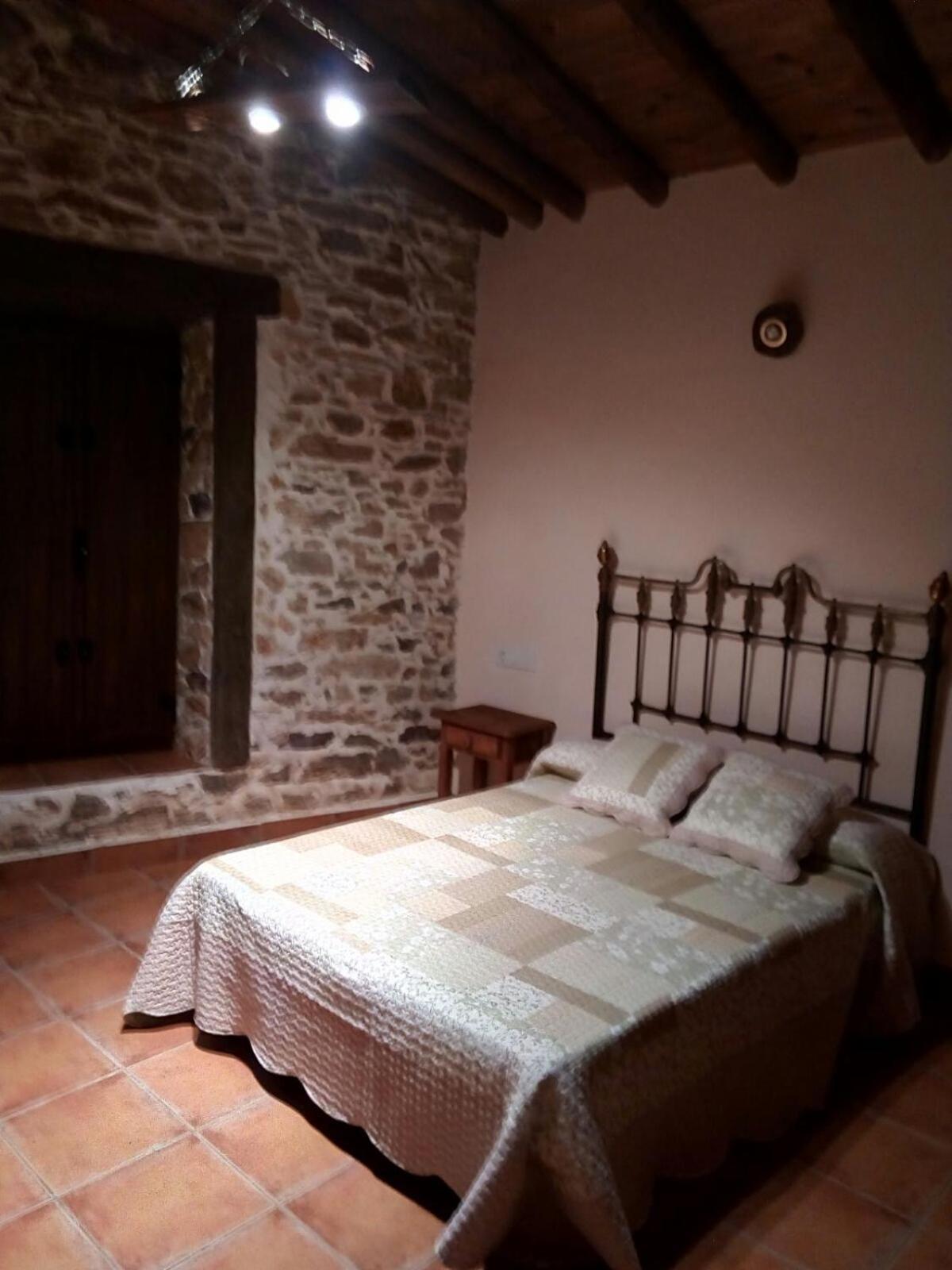 Casa Rural La Carriona Segura de León Eksteriør bilde